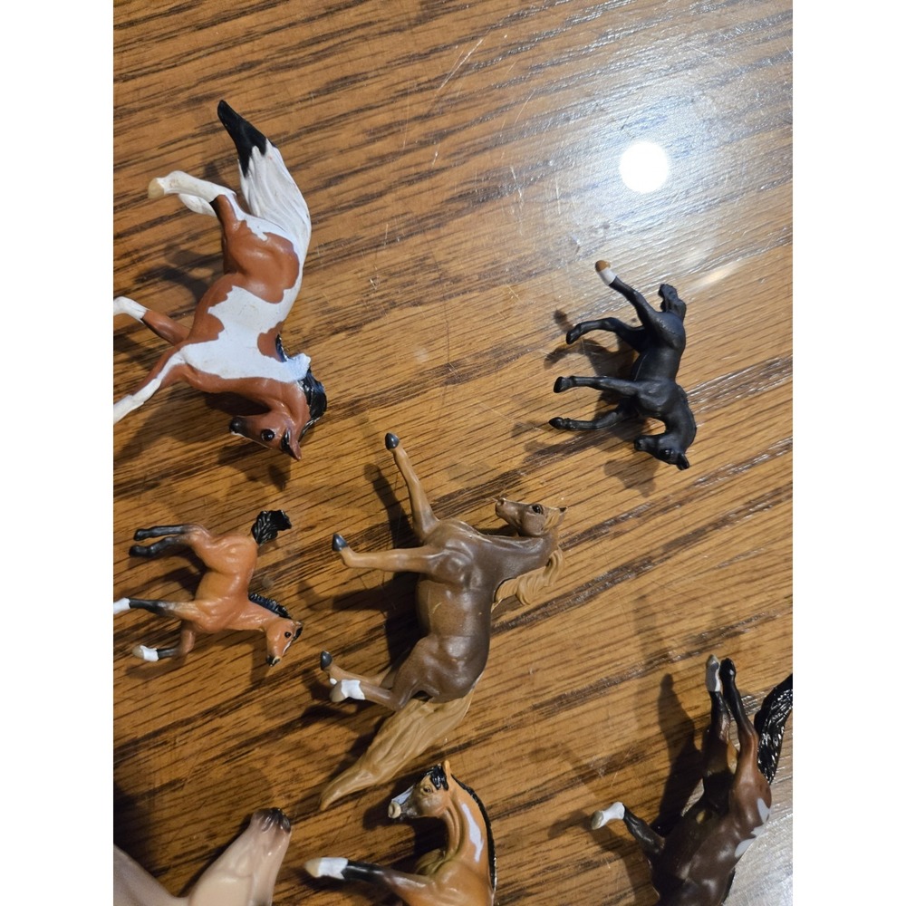Breyer Model Horses Mixed Lot Of 31 - Picture 14 of 16